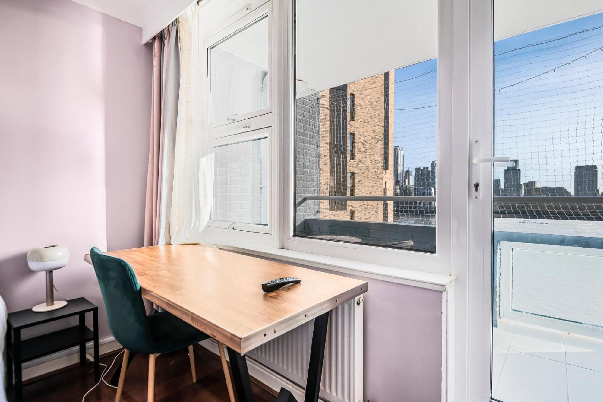 Riverside 3Br With Easy Transport 20Mins To City Centre Лондон Екстериор снимка