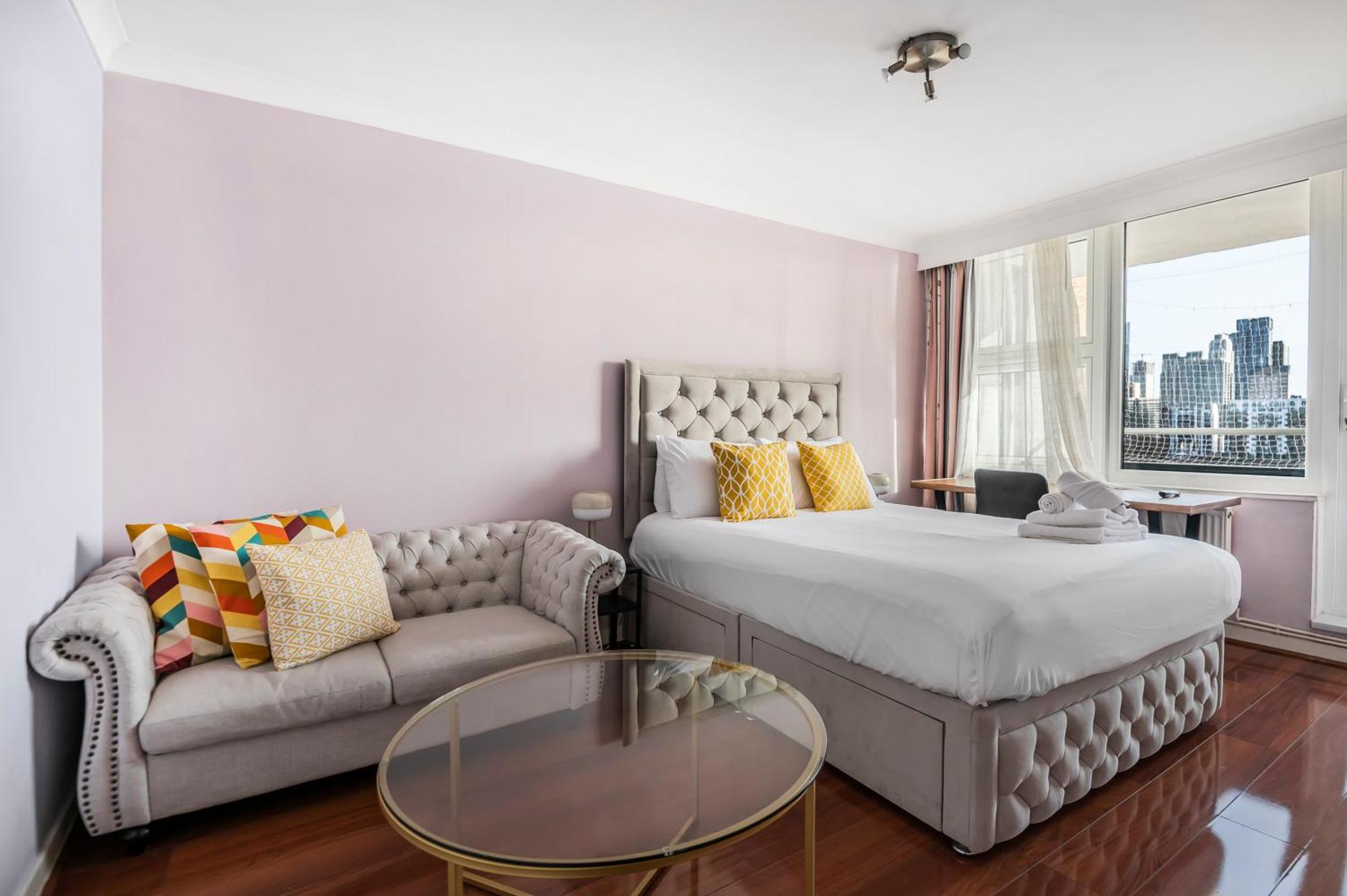 Riverside 3Br With Easy Transport 20Mins To City Centre Лондон Екстериор снимка