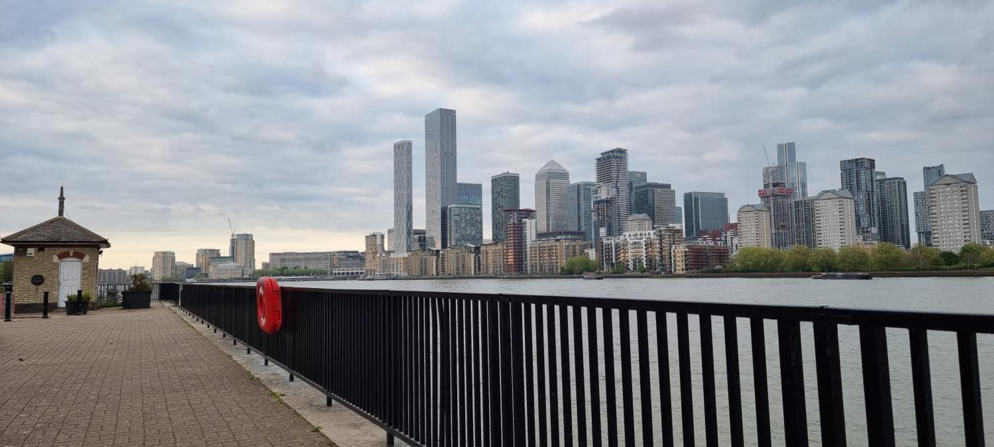 Riverside 3Br With Easy Transport 20Mins To City Centre Лондон Екстериор снимка