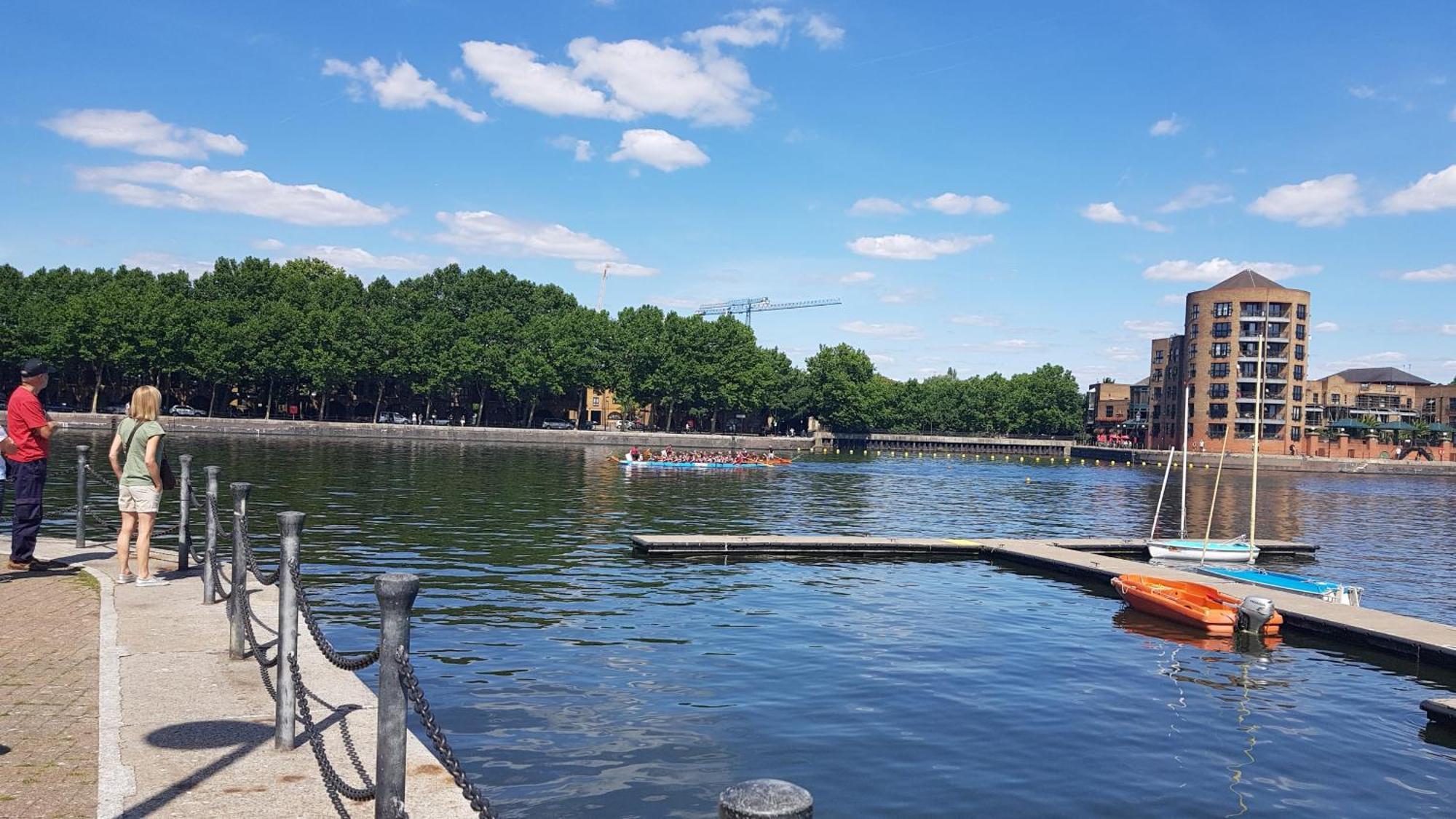 Riverside 3Br With Easy Transport 20Mins To City Centre Лондон Екстериор снимка
