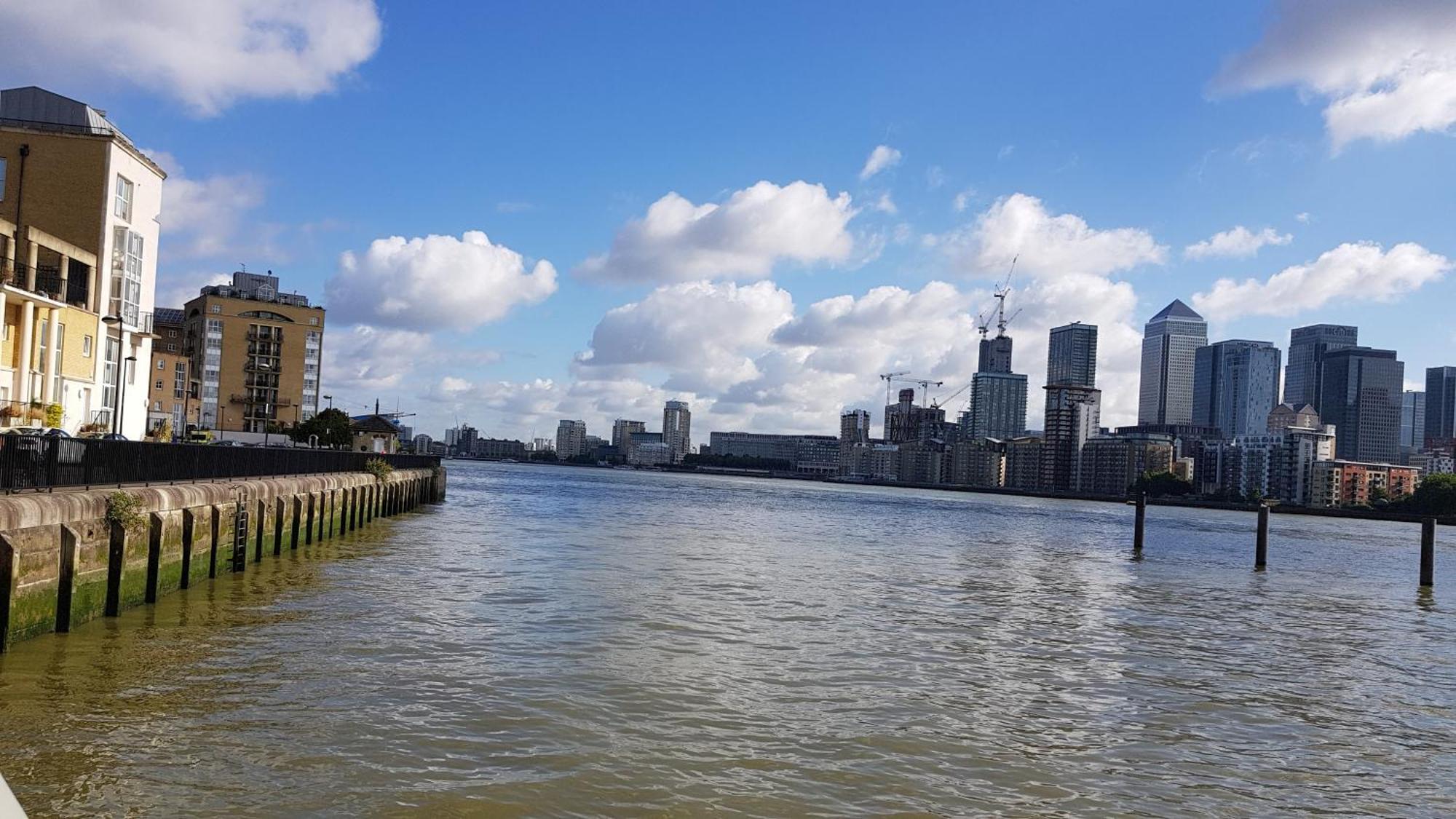 Riverside 3Br With Easy Transport 20Mins To City Centre Лондон Екстериор снимка